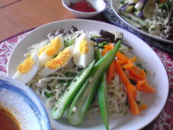 冷やし野菜坦々麺ランチ
