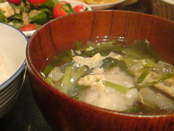 お魚と冷蔵庫のあり合わせでごはん。