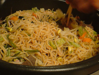 野菜たっぷり焼きそば。