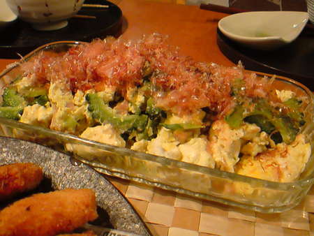 にんにくの素揚げで夕飯です