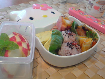 娘のお弁当。