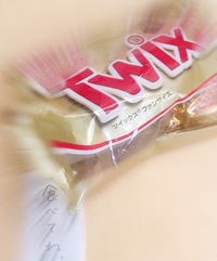 ハマる味！アメリカのチョコ菓子『ツイックス』また買っちゃった。