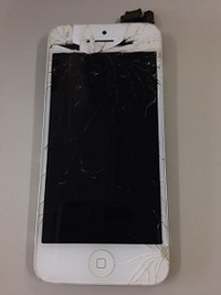 iphone5と5sガラス割れ修理 2015/03/24 12:03:32