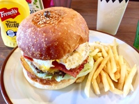 ★『BENJAMIN　BURGER』 バブルが来ているようです★
