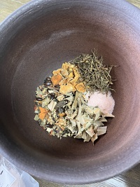 【ペア蒸し♬】赤土琉球ハーブ蒸し♡夕食サラダ♬