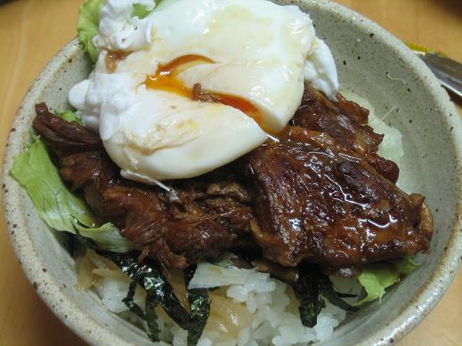 炙り軟骨ソーキ丼