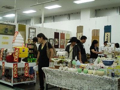 骨董市の様子