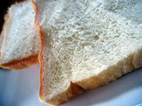 めったに食べるとこの出来ないパンにありつけた！ 2008/07/10 13:43:37
