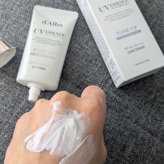 dAlba ダルバトーンアップサンクリーム