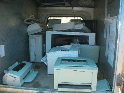沖縄・不要品廃棄はお任せください。