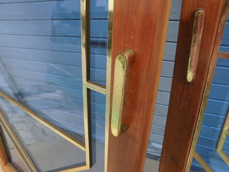 ルイの部屋　ブルーガラス 観音開き ステンド風飾り窓ドア