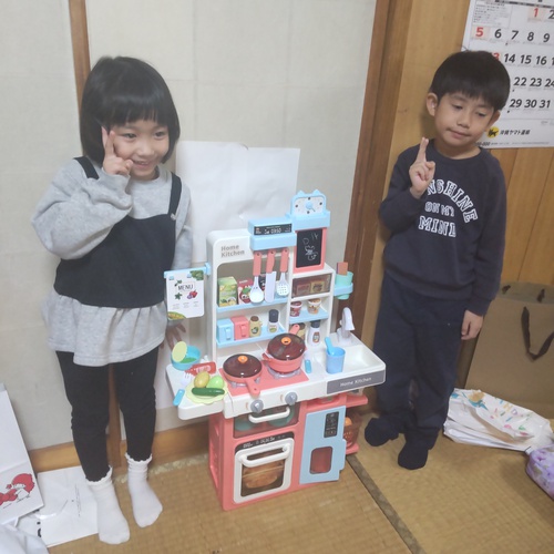 新年おめでとうございます。おせち料理、お誕生会も〜
