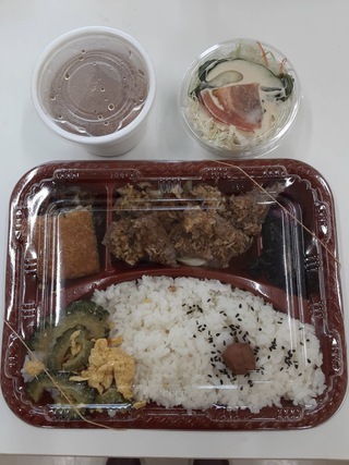 ホテルモトブリゾートの日替弁当