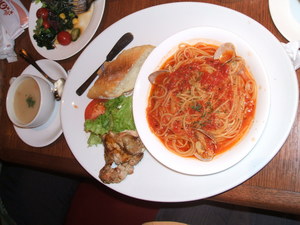 on dishｄｅ会食