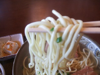 沖縄そば《みつくら食堂》