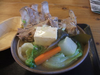 沖縄そば《がじゅまる》