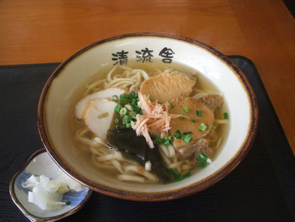 沖縄そば《清流舎》《りん山》