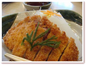 名古屋名物「みそかつ矢場とん」