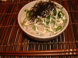 簡単！ツナと万能ネギの丼