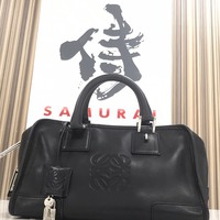 ロエベのアマソナ28をお買取しました！ロエベなど幅広いブランドの買取行ってます！買取専門店SAMURAI与那原店