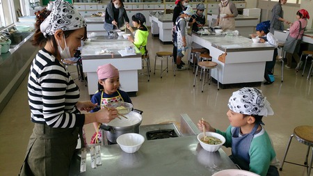 西崎小学校親子手打ち教室