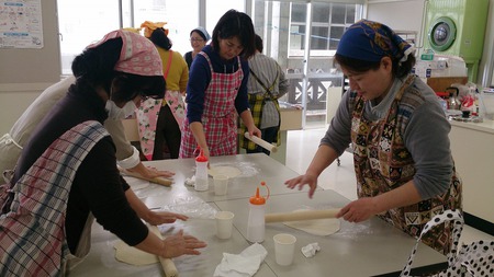 浦添中学校親子手打ち教室