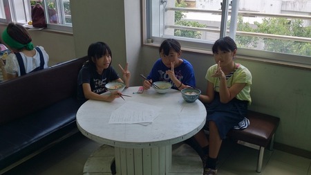 宜野湾市中央公民館沖縄そば親子手打ち教室