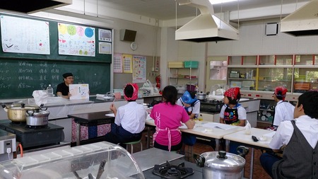 安慶田中学校特別支援学級手打ち教室