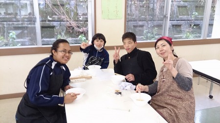 知念中学校沖縄そば手打ち教室