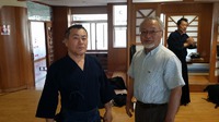国士舘大学１５期生沖縄に結集 2015/06/30 15:40:57