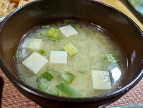 最強！蒸し鶏のセロリソース（BONIQ）& 鶏肉じゃが