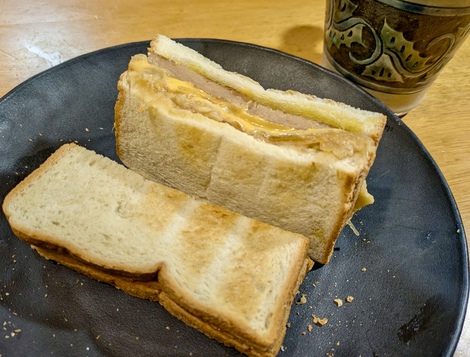 最強！蒸し鶏のセロリソース（BONIQ）& 鶏肉じゃが