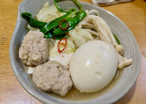 鶏つみれのスタミナ味噌鍋 & リメイク鍋焼きうどん