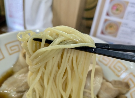 琉球系ラーメン 琉磨 / 琉球中華肉そば