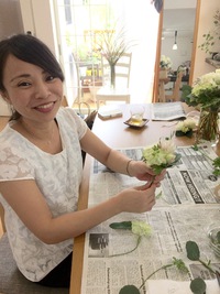 花嫁が花婿のためのブートニア作り 2017/08/22 16:50:10