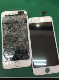 iPhone画面の修理 2015/08/19 17:17:37