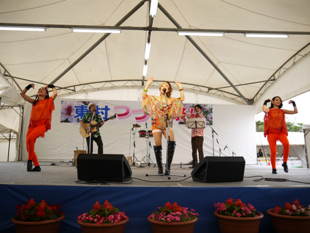 東村つつじ祭りSolunaステージ出演☆