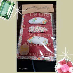 584位[ヘアピンとポケットティッシュ]