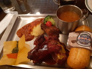 ユニバでバイオハザード行って見て食べてみた
