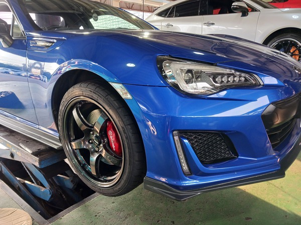 BRZ　タイヤホイール取付