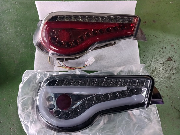 86GT　テール交換