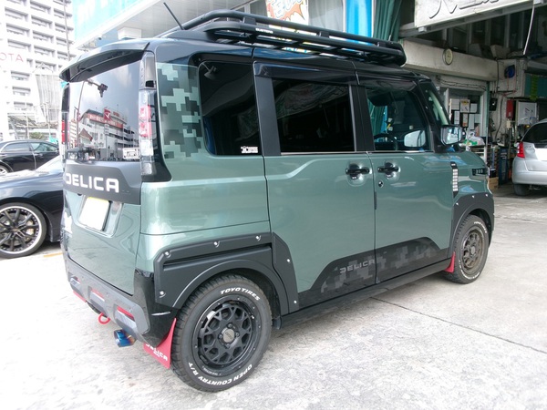 新型デリカミニ　タイヤホイル　他