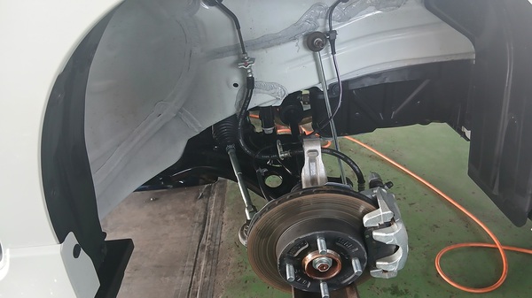 新車　スペーシア　車高調取付