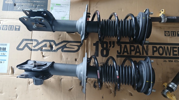 レヴォーグ　RS-R　ダウンサス　取付