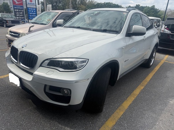 BMW　X6　タイヤ交換　アライメント！