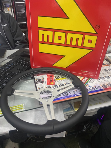 ★MOMOステアリング★