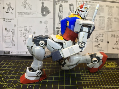⑥脚のフレーム