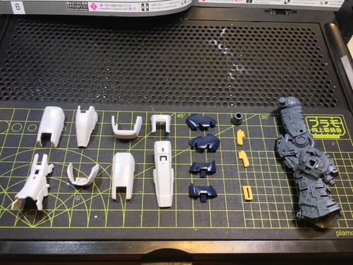 ③下肢作製