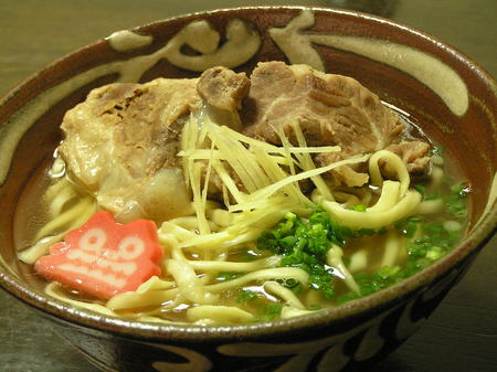 琉球麺屋シーサー（ナンコツソーキ）