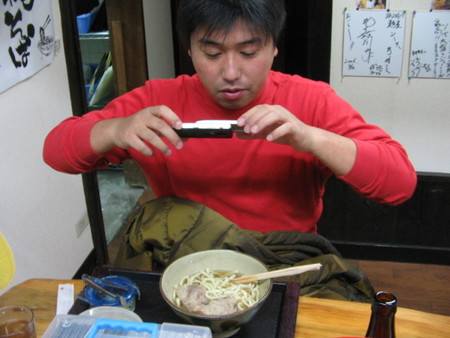 梅田さん来店。